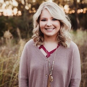 Meet your Posher, Hannah